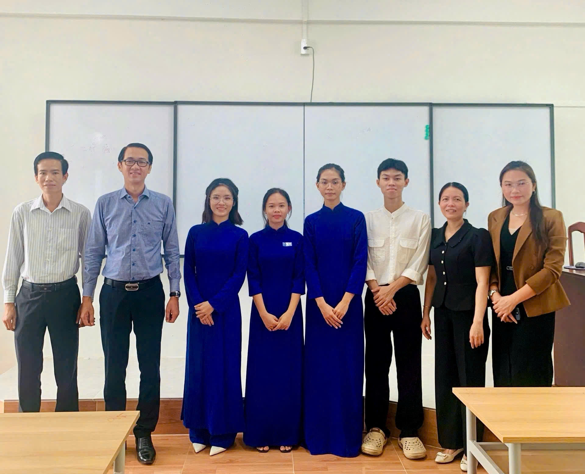 SINH VIÊN HUỲNH KIM ANH BÁO CÁO NGHIỆM THU ĐỀ TÀI NGHIÊN CỨU KHOA HỌC NĂM HỌC 2025 - 2026